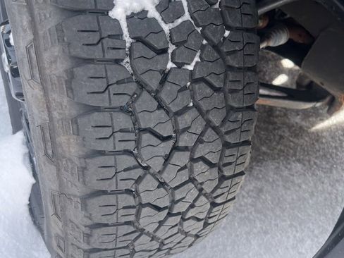 Used 2024 Chevrolet Silverado 3500 High Country w/ High Country Premium Package image 4