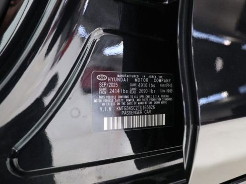 Used 2026 Genesis G70 2.5T Prestige image 39