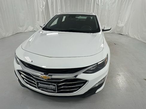 Used 2024 Chevrolet Malibu LT FWD image 8