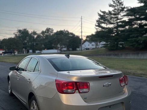 Used 2015 Chevrolet Malibu LS image 4