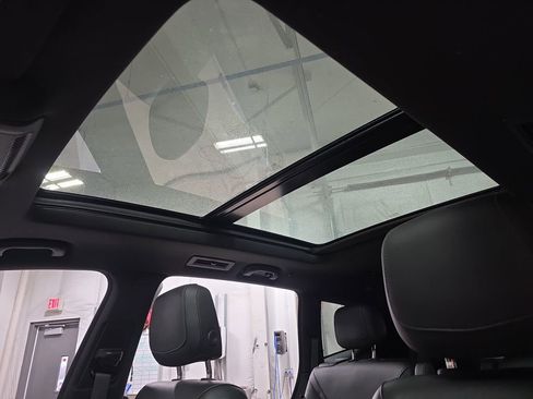 Certified 2021 Cadillac XT6 Premium Luxury image 32