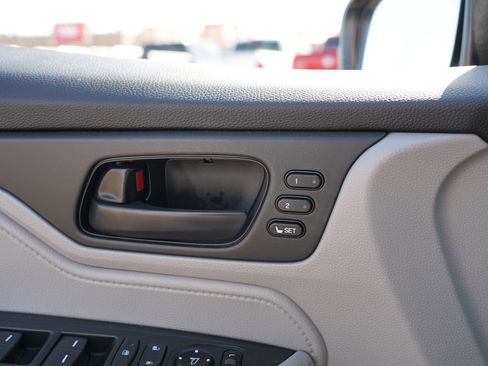 Used 2018 Honda Odyssey EX-L image 17