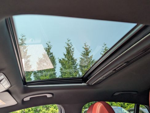 Used 2019 Mercedes-Benz GLC 300 4MATIC Coupe image 18