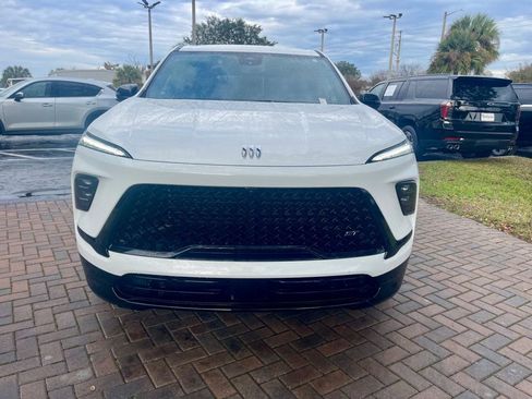 Used 2025 Buick Enclave Sport Touring image 9