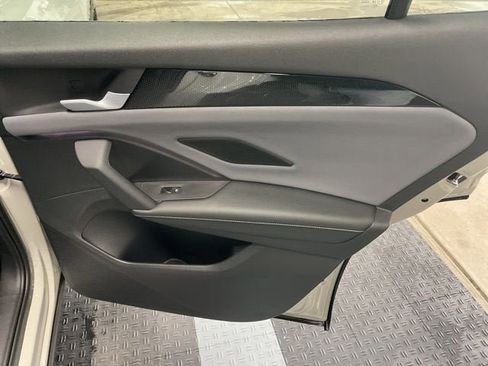 New 2026 Volkswagen Tiguan SE R-Line image 6