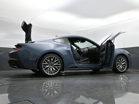 New 2025 Ford Mustang Premium image 31