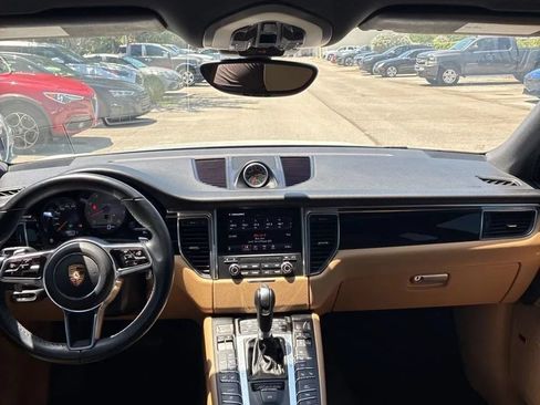 Used 2018 Porsche Macan S AWD/4WD image 27