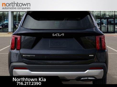 New 2025 Kia Sorento S image 14