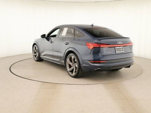 Used 2023 Audi e-tron S Prestige w/ Prestige Package image 4