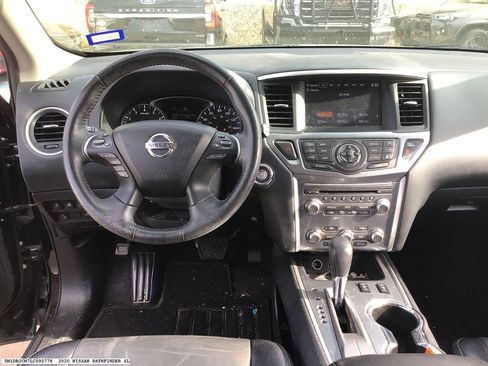 Used 2020 Nissan Pathfinder SL image 12