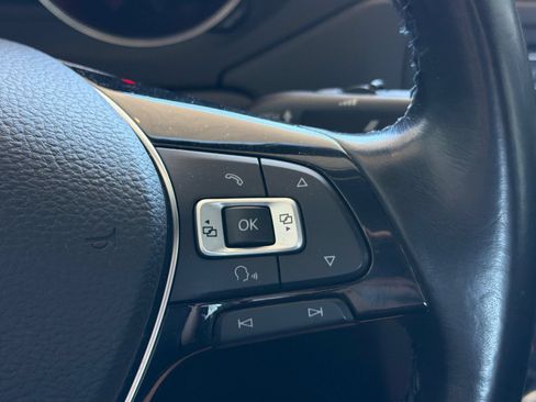 Used 2017 Volkswagen Jetta SE FWD image 25