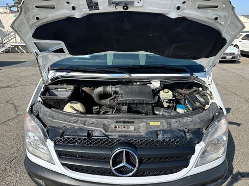 Used 2012 Mercedes-Benz Sprinter 2500 w/ Additional Battery Pkg image 45