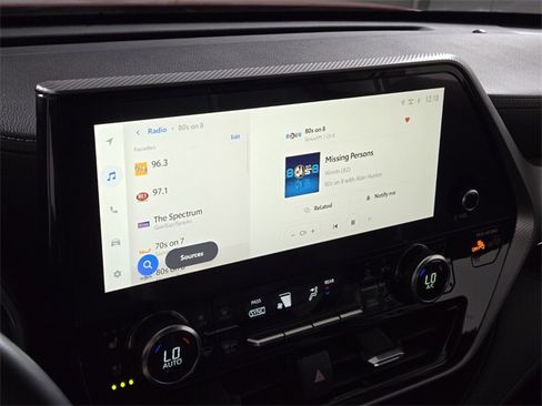 Used 2023 Toyota Highlander Platinum image 36