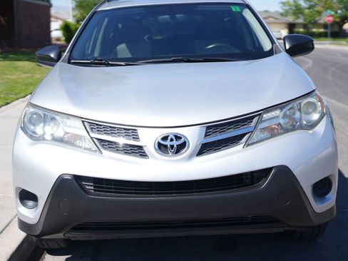 Used 2015 Toyota RAV4 LE FWD image 19