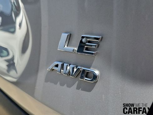 Used 2024 Toyota RAV4 LE AWD/4WD image 8