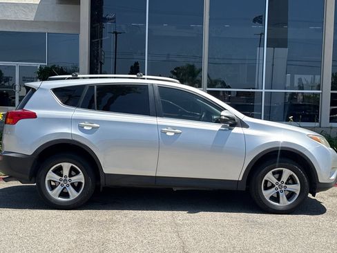 Used 2015 Toyota RAV4 XLE FWD image 4