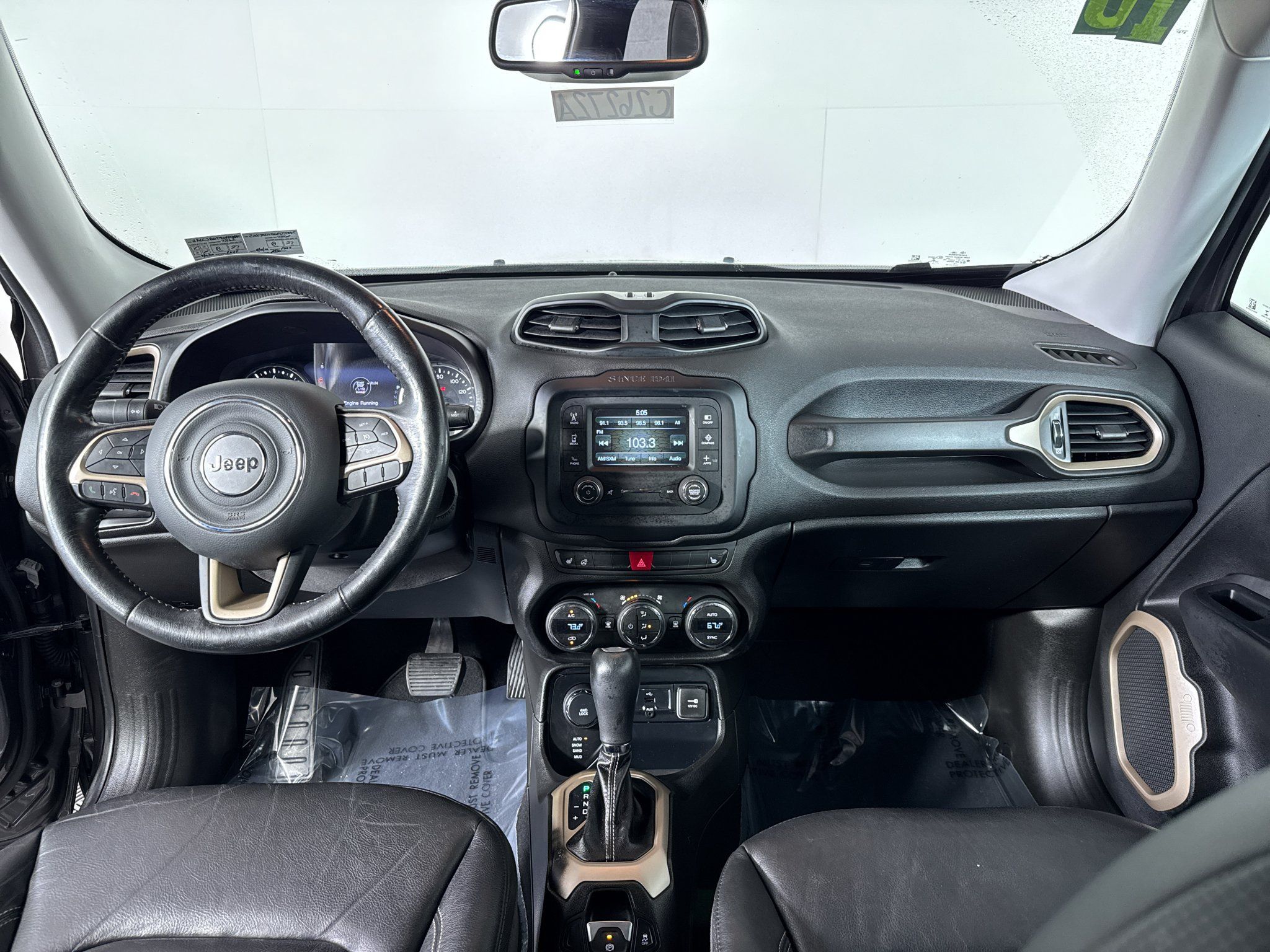 Used 2016 Jeep Renegade Limited w/ Safety & Security Group AWD/4WD image 3