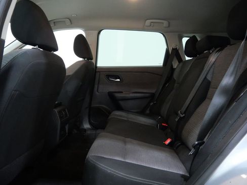 Used 2023 Nissan Rogue SV image 23