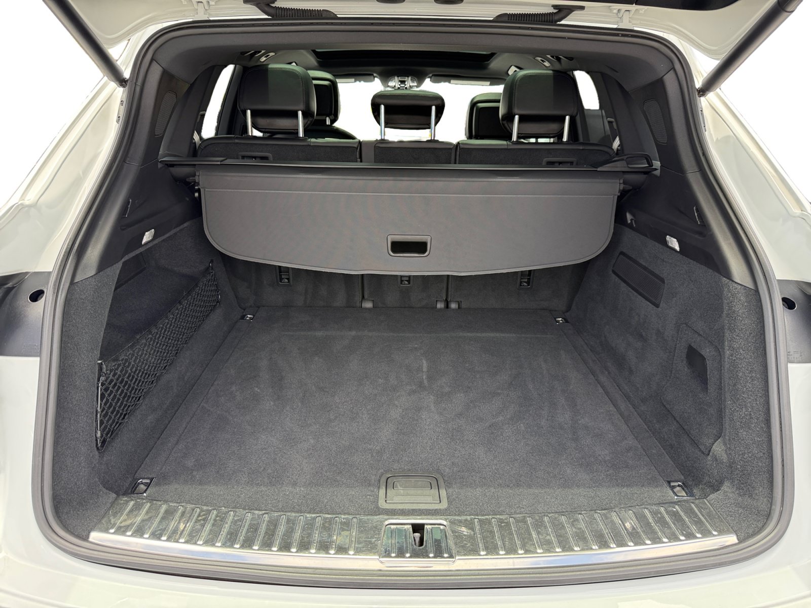 Used 2022 Porsche Cayenne AWD/4WD image 17