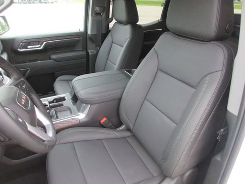 New 2026 GMC Sierra 1500 SLT w/ SLT Premium Package AWD/4WD image 13