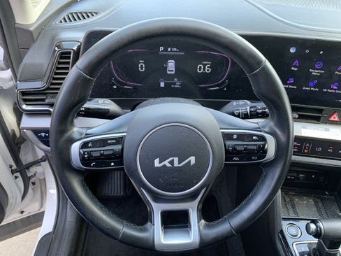 Used 2023 Kia Sportage EX FWD image 18