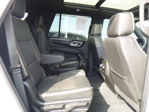 Used 2023 GMC Yukon SLT image 9