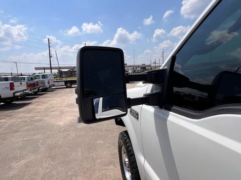Used 2004 Ford F350 Lariat AWD/4WD image 44