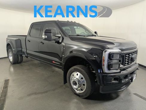 Used 2025 Ford F450 Platinum w/ FX4 Off-Road Package AWD/4WD image 1