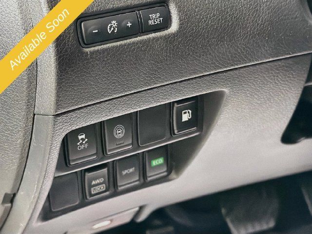 Used 2019 Nissan Rogue SV AWD/4WD image 10