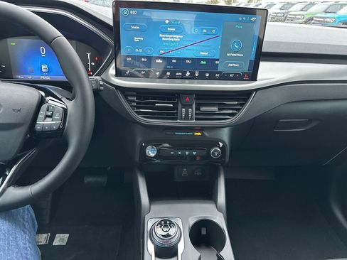 New 2026 Ford Escape SE image 17