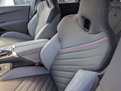 New 2026 BMW iX xDrive60 w/ M Sport Package image 9