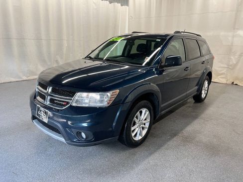 Used 2014 Dodge Journey SXT w/ Flexible Seating Group FWD image 1