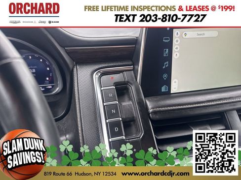 Used 2023 Chevrolet Suburban Premier image 29