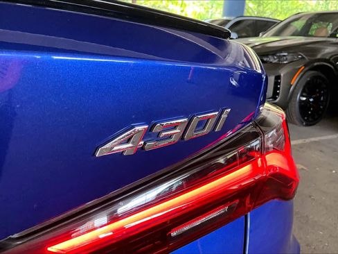 Used 2024 BMW 430i Coupe w/ M Sport Package RWD image 9