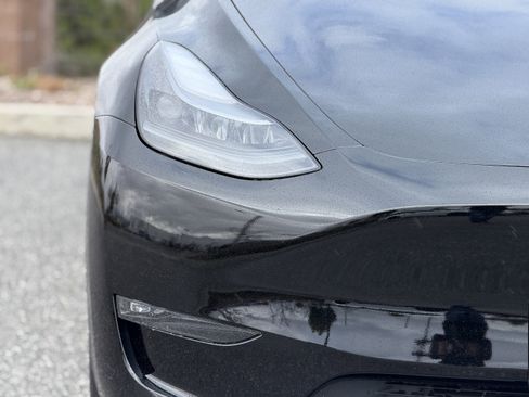 Used 2025 Tesla Model Y Long Range image 7