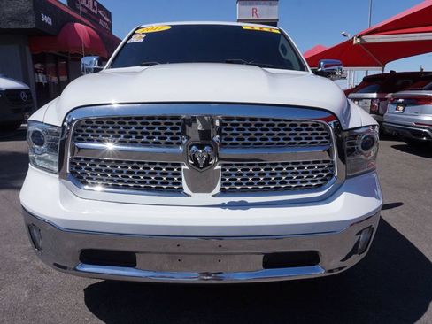 Used 2017 RAM 1500 Laramie AWD/4WD image 3