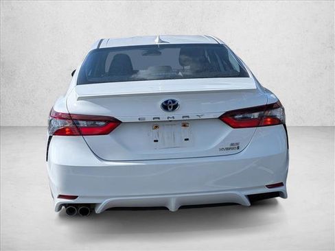 Certified 2022 Toyota Camry SE w/ Cold Weather Package image 6