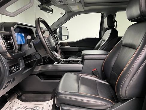 Used 2025 Ford F350 Lariat w/ Black Appearance Package AWD/4WD image 21