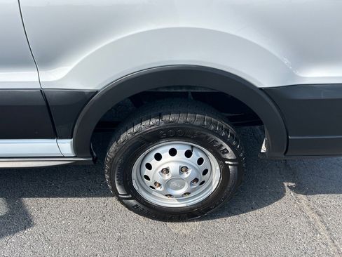 Used 2020 Ford Transit 250 Low Roof AWD image 27