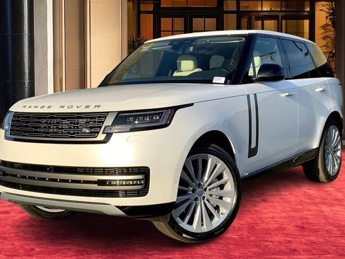 New 2025 Land Rover Range Rover SE image 1