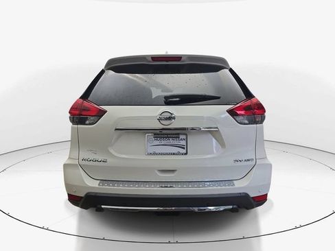 Used 2019 Nissan Rogue SV w/ Premium Package AWD/4WD image 7