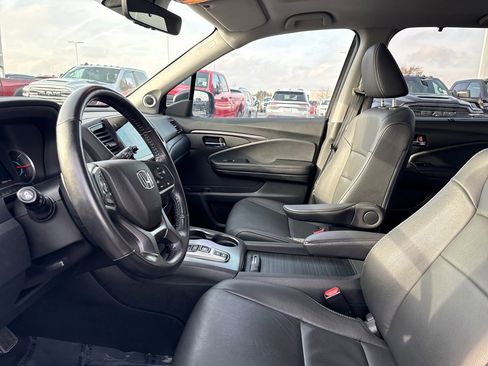 Used 2022 Honda Pilot Black Edition image 15