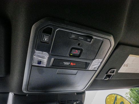 Used 2024 Toyota Tacoma 4x4 Double Cab Hybrid image 26