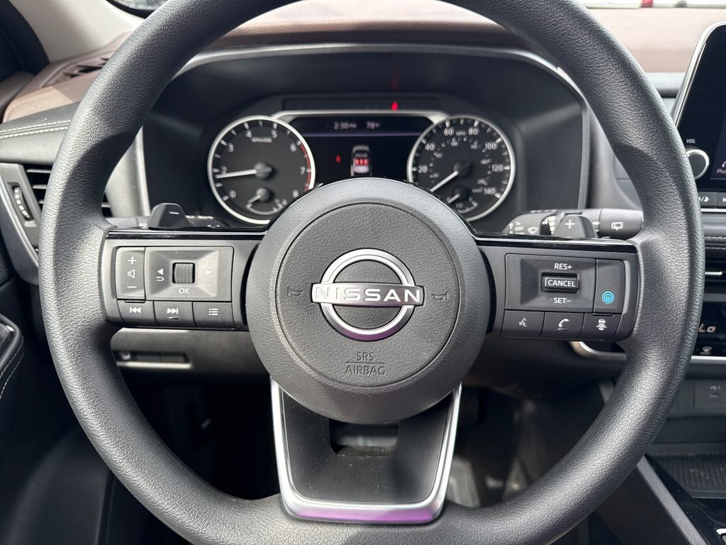 Used 2023 Nissan Rogue SV AWD/4WD image 10