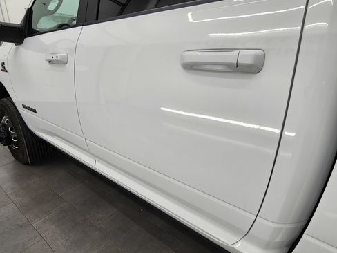 Used 2025 RAM 3500 Laramie image 36