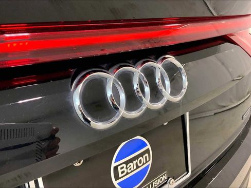 Used 2023 Audi Q8 Prestige image 29