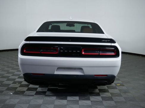Used 2016 Dodge Challenger SRT Hellcat image 7