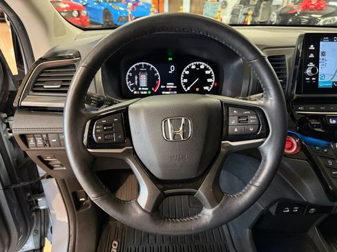 Used 2025 Honda Odyssey Elite image 14