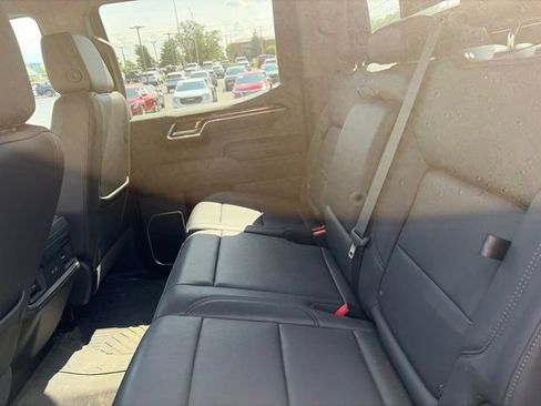 Used 2023 Chevrolet Silverado 1500 LT Trail Boss w/ LT Trail Boss Premium Package AWD/4WD image 9