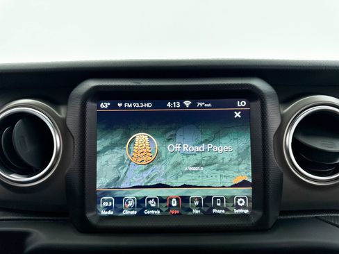 Used 2020 Jeep Gladiator Rubicon AWD/4WD image 23